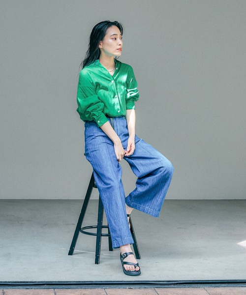 Elura（エルーラ）の「カラーリネンシャツ/138091（シャツ/ブラウス・レディース・ブルー/グリーン/ネイビー・MEDIUM/LARGE）」の10枚目の写真