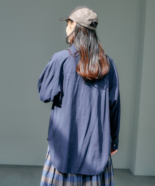 Elura（エルーラ）の「カラーリネンシャツ/138091（シャツ/ブラウス・レディース・ブルー/グリーン/ネイビー・MEDIUM/LARGE）」の20枚目の写真