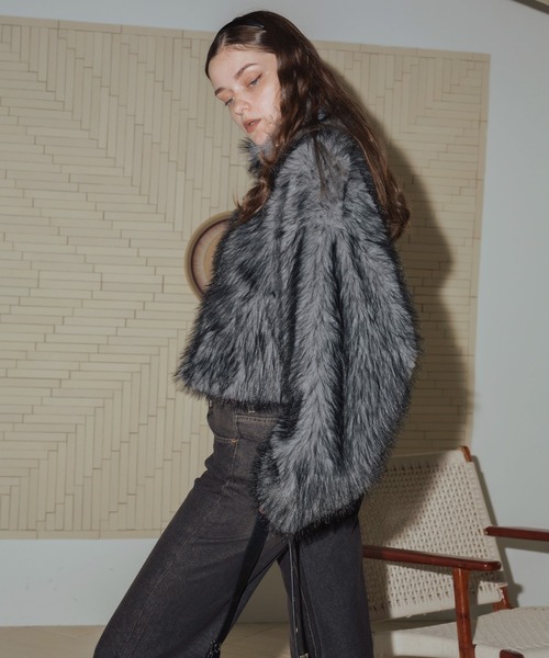 フェイクファーショート丈ダブルジップジャケット（ブルゾン