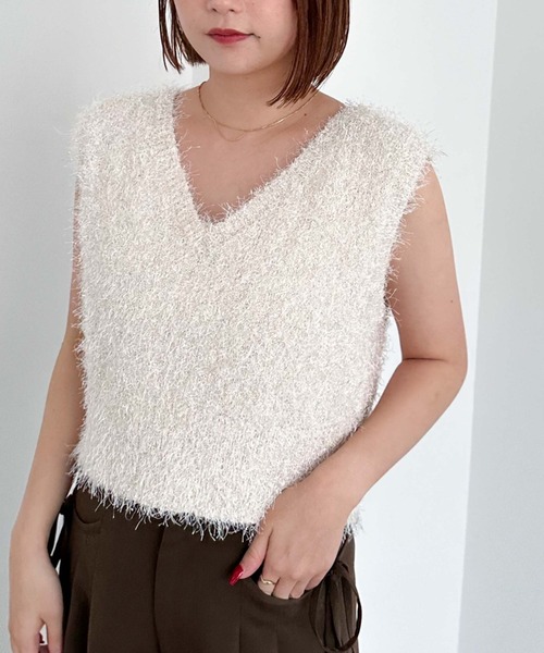 archives（アルシーヴ）の「ラメフェザーニットベスト（ベスト・レディース・ベージュ/ピンク/グレー/アイボリー/ブラック・MEDIUM）」の11枚目の写真