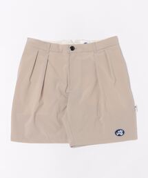 Fortune Island Golf（フォーチューンアイランドゴルフ）の「【Fortune Island Golf/フォーチューンアイランドゴルフ】ORIGINAL LOGO CHINO SHORTS　ベルトループ　タック入り　ショーツ（チノパンツ）」