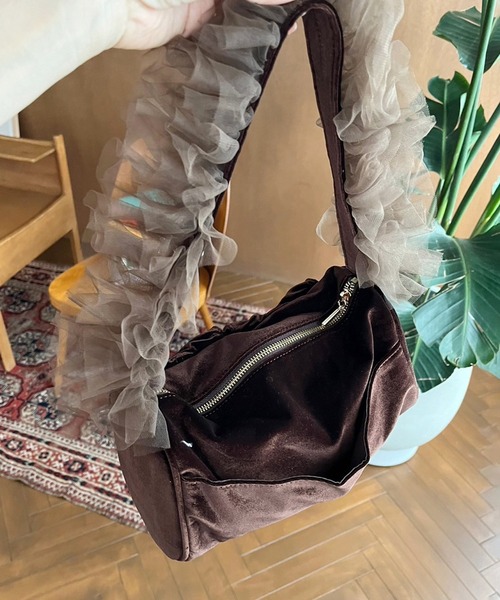 one after another NICE CLAUP（ワンアフターアナザーナイスクラップ）の「ドロストポケット付きフリルハンドルバッグ（ハンドバッグ・レディース・ダークブラウン/ピンク/グレー系その他・FREE）」の17枚目の写真