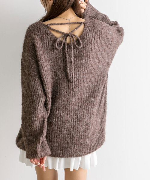 OLIVE des OLIVE（オリーブデオリーブ）の「後ろリボンチュニックプルオーバー（ワンピース・レディース・チャコールグレー/アイボリー/ブラウン/ピンク・FREE）」の4枚目の写真