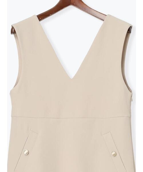 Te chichi TERRASSE（テチチテラス）の「Vネックジャンパースカート（ワンピース・レディース・ベージュ/モカ/ブラック・F）」の13枚目の写真