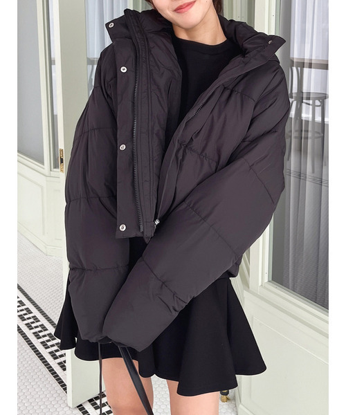 MIIA(ミーア)の「ショートダウンジャケット(カーディガン/ボレロ・レディース・オフホワイト/ブラック・FREE)」の2枚目の写真