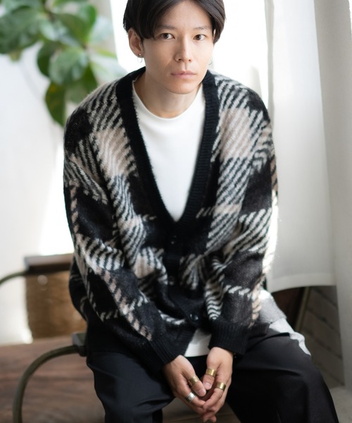 improves（インプローブス）の「無地＆総柄 モヘアタッチ ニット カーディガン（カーディガン/ボレロ・メンズ・グレー/グレー系/ベージュ系1/ホワイト系3/ブラック系4/ブラック/ワイン/ホワイト系2/グレー系3/ブラック系5/ブラック系6/ベージュ/マスタード/カーキ系/ベージュ系5/ブラック系1/ベージュ系2/ブラウン系4/レッド系6・MEDIUM/LARGE）」の6枚目の写真