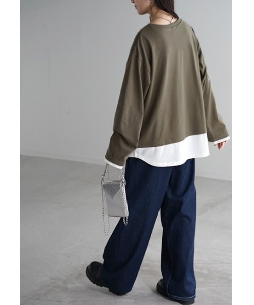 HUG.U(ハグユー)の「フェイクレイヤード オーバーサイズロンT(Tシャツ/カットソー・レディース・ブラック/カーキ/ダークグレー/ネイビー/ライトグレー・L/M)」の10枚目の写真