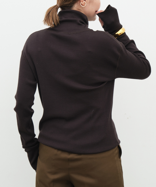 Deuxieme Classe（ドゥーズィエムクラス）の「追加 rib タートル（Tシャツ/カットソー・レディース・ホワイト/ブラウン/ベージュ・FREE）」の14枚目の写真