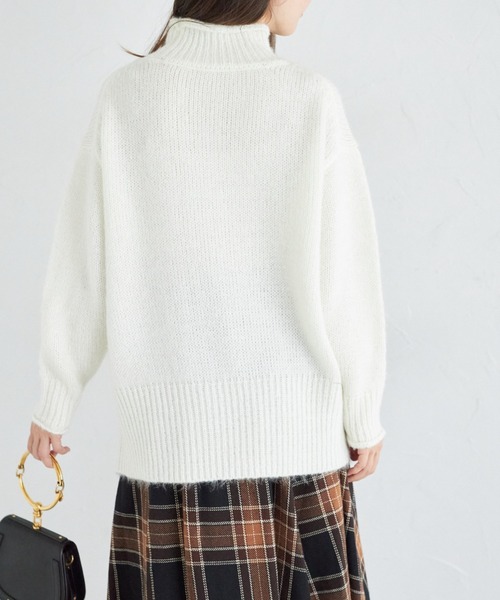 tocco closet(トッコ クローゼット)の「ハイネックドロップショルダーニットプルオーバー(ニット/セーター・レディース・ピンク/オフホワイト・M)」の5枚目の写真