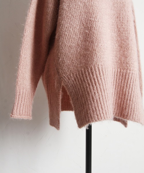 tocco closet(トッコ クローゼット)の「ハイネックドロップショルダーニットプルオーバー(ニット/セーター・レディース・ピンク/オフホワイト・M)」の20枚目の写真