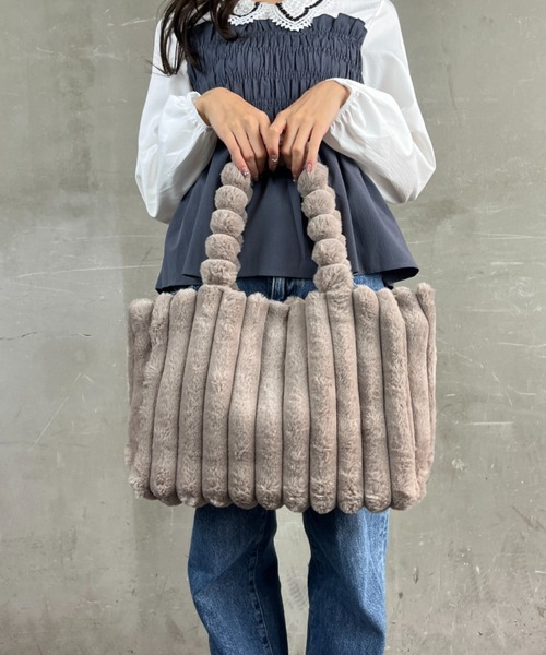 もこもこファー★OnitsukaTiger★トートバッグ フェイクファー もこもこファー☆OnitsukaTiger☆トートバッグ フェイクファー