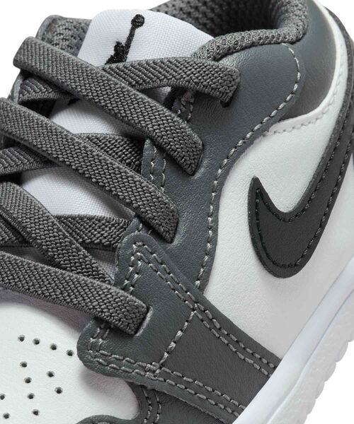 JORDAN BRAND（ジョーダンブランド）の「ジョーダン 1 LOW ALT ベビーシューズ / Jordan 1 Low Alt Baby/Toddler Shoes DR9747-152 White（スニーカー・キッズ・ホワイト系その他7・14/16/11/8/10/12/15 /13）」の9枚目の写真