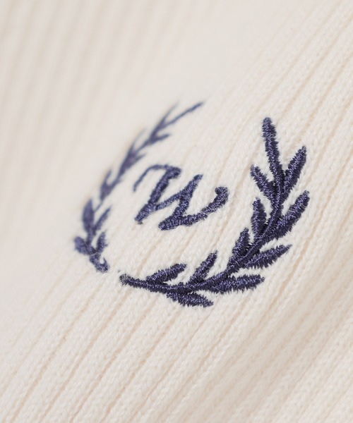 Honeys(ハニーズ)の「衿付ニットトップス(ポロシャツ・レディース・アイボリー/ブラック/杢グレー/ピンク・L/M/S)」の18枚目の写真