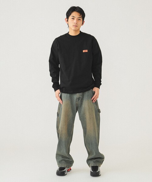 BEAMS（ビームス）の「【別注】UNIVERSAL OVERALL / ロゴ ロングスリーブ Tシャツ（Tシャツ/カットソー・メンズ・ホワイト/ブラック/ネイビー・LARGE/MEDIUM/X-LARGE/SMALL）」の9枚目の写真