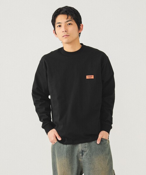 BEAMS（ビームス）の「【別注】UNIVERSAL OVERALL / ロゴ ロングスリーブ Tシャツ（Tシャツ/カットソー・メンズ・ホワイト/ブラック/ネイビー・LARGE/MEDIUM/X-LARGE/SMALL）」の12枚目の写真