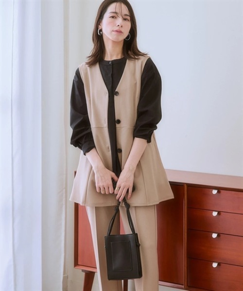 nissen(ニッセン)の「ジレセットアップ(ペプラムジレ+パンツ)(スーツセット・レディース・ブラック/ベージュ・LL/L/M/S/3L)」の5枚目の写真
