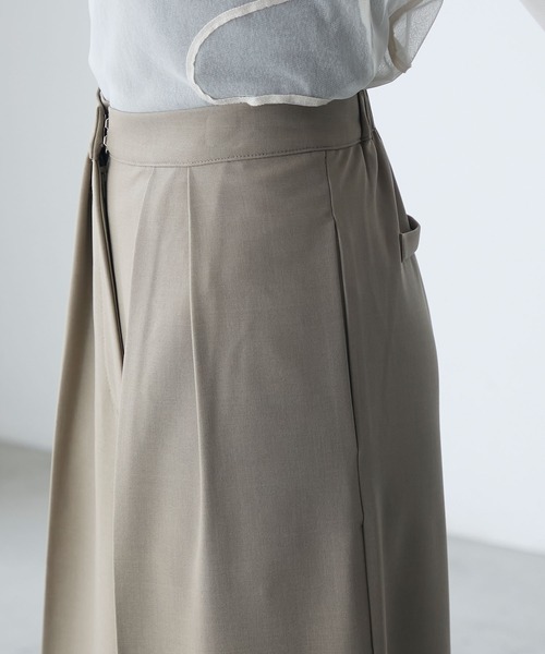 forksy.（フォルクシー）の「【forksy.】【オケージョン対応】ファスナー付きベスト＆シルエットが選べる パンツセット（パンツドレス・レディース・グレー/ブラック/ネイビー・36S/38S/36W/38W）」の15枚目の写真