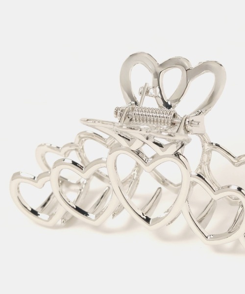 FOREVER 21(フォーエバー トゥエンティーワン)の「ハートヘアクリップ(バレッタ/ヘアクリップ・レディース・シルバー/ゴールド・FREE)」の3枚目の写真