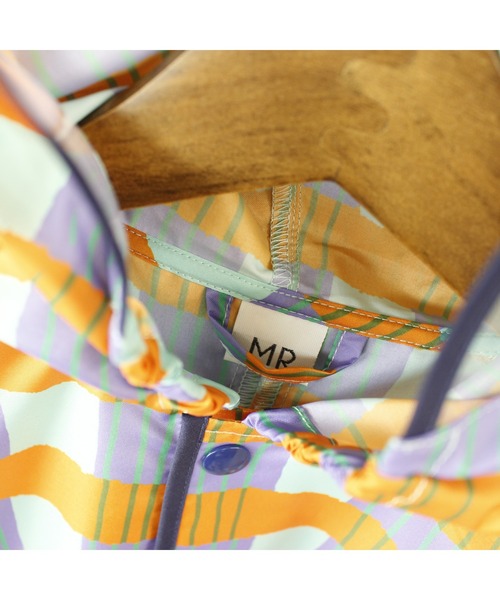MR(まる)の「レトロフラワー・アートチェックレインコート(レインコート/ポンチョ・キッズ・オレンジ/ピンク・130cm/120cm/110cm/100cm/90cm/140cm)」の12枚目の写真