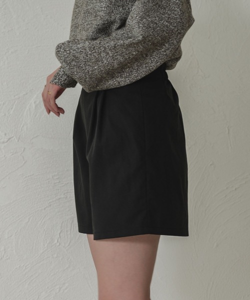 raffime(ラフィミー)の「【Raffime】タックハイウエストショートパンツ(その他パンツ・レディース・アイボリー/ブラック/グレー・フリー)」の18枚目の写真