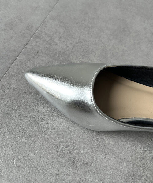 Chez toi（シェトワ）の「メリージューンフラットシューズ（パンプス・レディース・シルバー/ブラック・SMALL/MEDIUM/LARGE）」の21枚目の写真