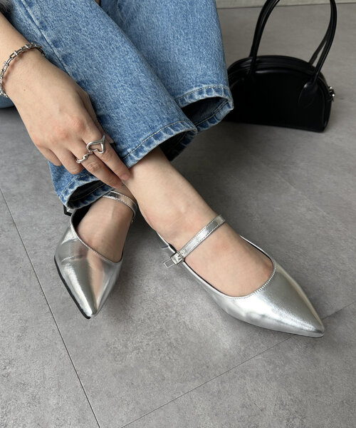 Chez toi（シェトワ）の「メリージューンフラットシューズ（パンプス・レディース・シルバー/ブラック・SMALL/MEDIUM/LARGE）」の16枚目の写真