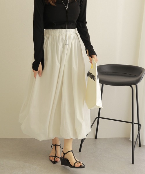 LAULEN（ローレン）の「balloon volume long skirt /ギャザー ボリューム バルーン ロング スカート（スカート・レディース・ブラック/ホワイト・FREE）」の2枚目の写真