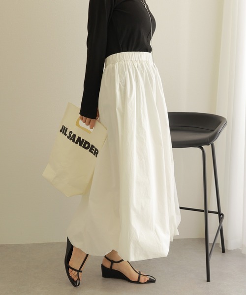 LAULEN（ローレン）の「balloon volume long skirt /ギャザー ボリューム バルーン ロング スカート（スカート・レディース・ブラック/ホワイト・FREE）」の8枚目の写真