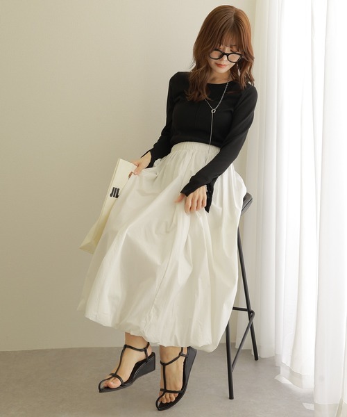 LAULEN（ローレン）の「balloon volume long skirt /ギャザー ボリューム バルーン ロング スカート（スカート・レディース・ブラック/ホワイト・FREE）」の11枚目の写真