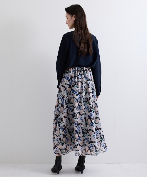 QUEENS COURT(クイーンズコート)の「フラワーシアーサーキュラースカート≪洗濯機で洗える≫(スカート・レディース・パープル/ネイビー/ピンク・M)」の20枚目の写真