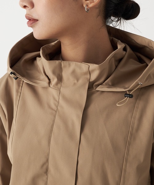 Eddie Bauer(エディーバウアー)の「フード スプリング トレンチ(トレンチコート・レディース・ダークネイビー/ダークベージュ/ベージュ・XL/L/M/S)」の11枚目の写真