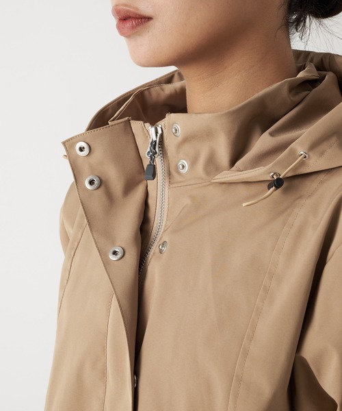Eddie Bauer(エディーバウアー)の「フード スプリング トレンチ(トレンチコート・レディース・ダークネイビー/ダークベージュ/ベージュ・XL/L/M/S)」の12枚目の写真