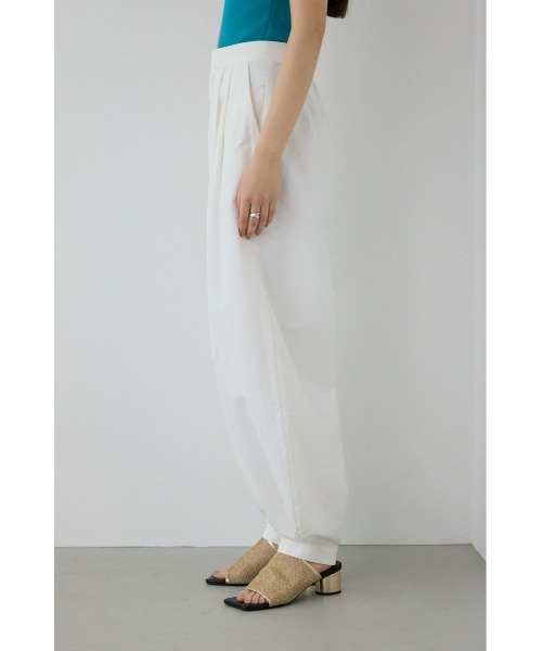 PLUS（プラス）の「【PLUS】アラジンバルーンパンツ（スラックス・レディース・ブラック/カーキ/ホワイト・SMALL/MEDIUM）」の8枚目の写真