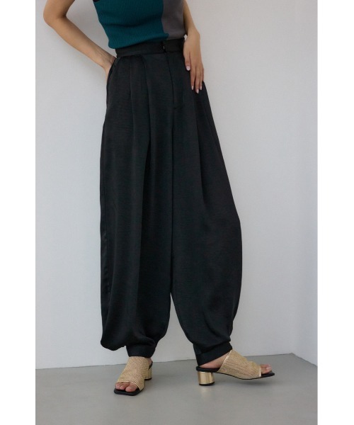 PLUS（プラス）の「【PLUS】アラジンバルーンパンツ（スラックス・レディース・ブラック/カーキ/ホワイト・SMALL/MEDIUM）」の14枚目の写真