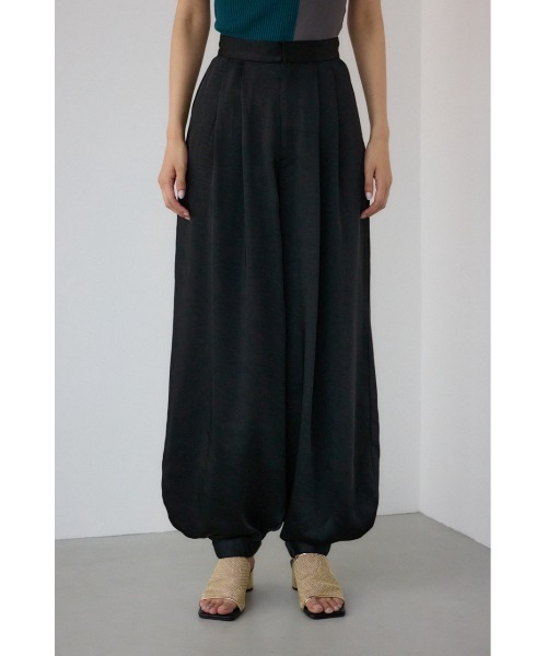 PLUS（プラス）の「【PLUS】アラジンバルーンパンツ（スラックス・レディース・ブラック/カーキ/ホワイト・SMALL/MEDIUM）」の17枚目の写真