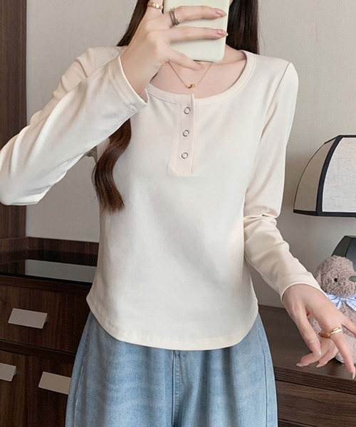 Girly Doll(ガーリードール)の「ヘンリーネックカットソー(Tシャツ/カットソー・レディース・ブラック/ブラウン/グレー/イエロー/ベージュ/レッド・XL/L)」の4枚目の写真