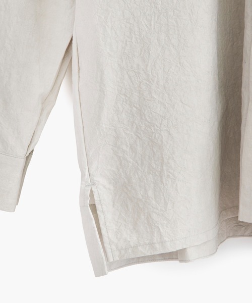 COSMIC WONDER(コズミックワンダー)の「Cotton linen typewriter front-fly shirt(シャツ/ブラウス・メンズ・ライトグレー/ブラック・4/3)」の10枚目の写真