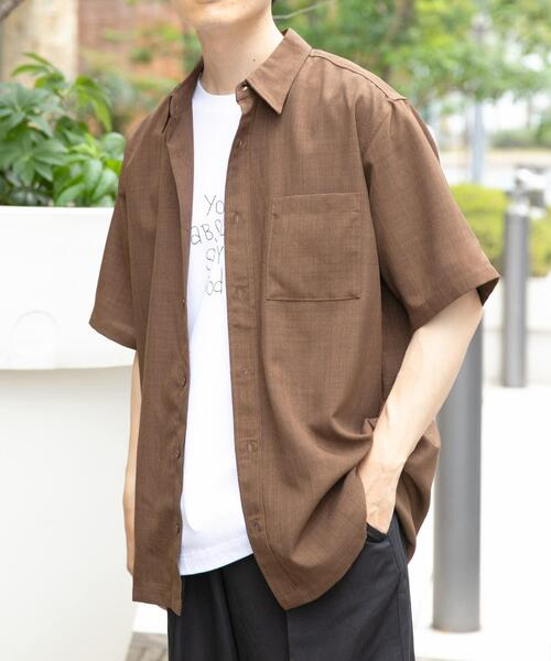 ITEMS URBANRESEARCH（アイテムズ アーバンリサーチ）の「『イージーケア/速乾/UVカット』『セットアップ対応』クイックドライリネンタッチ半袖シャツ（シャツ/ブラウス・メンズ・ブラウン/グリーン/ブラック/チャコールグレー・MEDIUM/LARGE）」の14枚目の写真