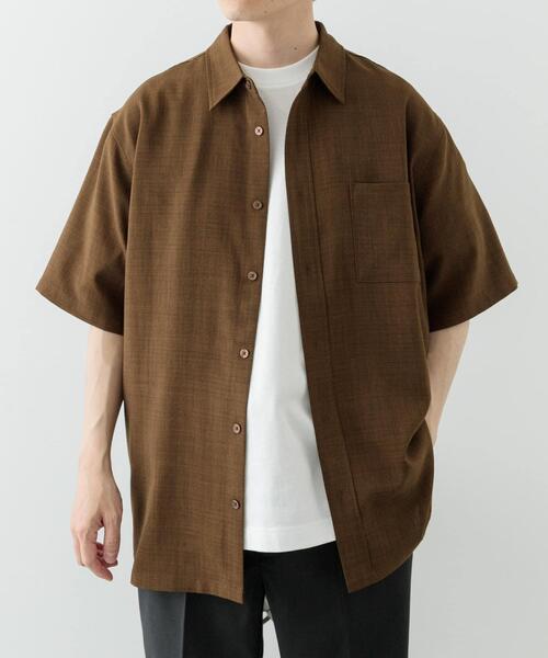 ITEMS URBANRESEARCH（アイテムズ アーバンリサーチ）の「『イージーケア/速乾/UVカット』『セットアップ対応』クイックドライリネンタッチ半袖シャツ（シャツ/ブラウス・メンズ・ブラウン/グリーン/ブラック/チャコールグレー・MEDIUM/LARGE）」の9枚目の写真