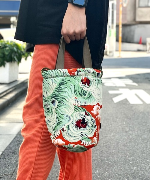 HOUSTON（ヒューストン）の「HOUSTON / 【日本製】R/V 百虎EFFECT BAG / 6882（ショルダーバッグ・レディース・グリーン/オレンジ/イエロー/グレー/ネイビー/パープル/ブラック・ONESIZE）」の7枚目の写真
