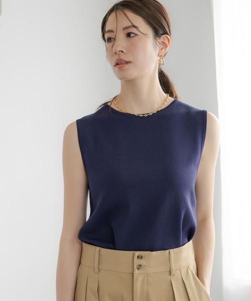 Elura（エルーラ）の「サラサラタッチ総針プルオーバー/321519（ニット/セーター・レディース・アイボリー/ブルー/ネイビー/ブラック/ダークブラウン・MEDIUM/LARGE）」の4枚目の写真