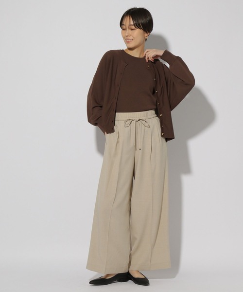 Elura（エルーラ）の「サラサラタッチ総針プルオーバー/321519（ニット/セーター・レディース・アイボリー/ブルー/ネイビー/ブラック/ダークブラウン・MEDIUM/LARGE）」の9枚目の写真