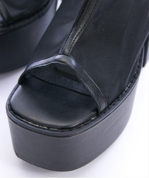 clear（クリア）の「厚底メッシュブーツサンダル [着回し力抜群 夏 シースルー 大人 カジュアル]≪SS新作≫（サンダル・レディース・アイボリー/ブラック・M/L）」の7枚目の写真