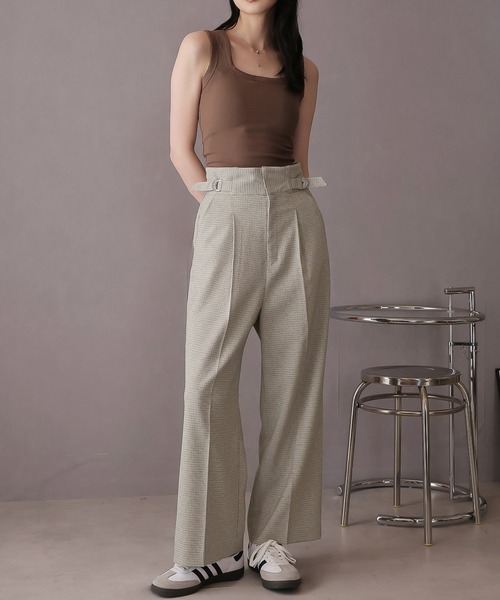 Doula Doula(ドゥーラドゥーラ)の「ハイウエストサイドベルトワイドパンツ(スラックス・レディース・ホワイト系その他/グレー系その他・マルチサイズ)」の1枚目の写真