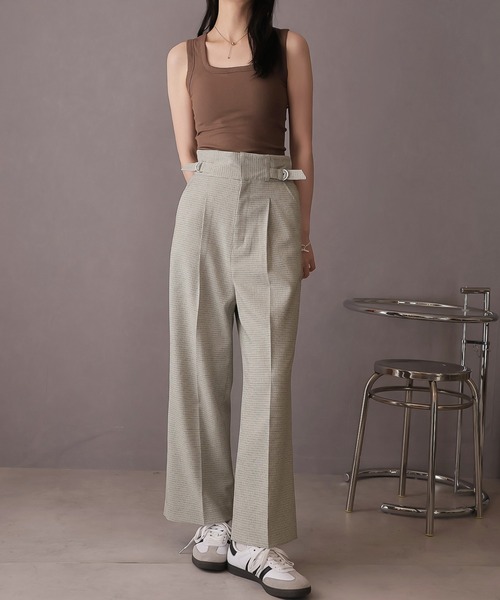 Doula Doula(ドゥーラドゥーラ)の「ハイウエストサイドベルトワイドパンツ(スラックス・レディース・ホワイト系その他/グレー系その他・マルチサイズ)」の10枚目の写真