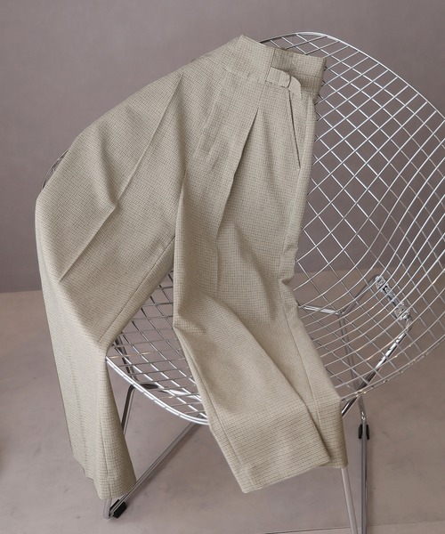 Doula Doula(ドゥーラドゥーラ)の「ハイウエストサイドベルトワイドパンツ(スラックス・レディース・ホワイト系その他/グレー系その他・マルチサイズ)」の17枚目の写真