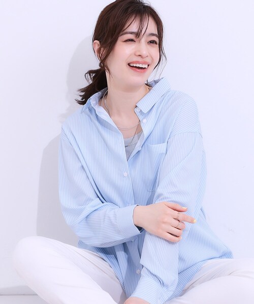 SHOO・LA・RUE(シューラルー)の「【ひんやり/UV/吸水速乾/洗濯後しわになりにくい】ラッシュガードにもなる ストライプ前開きシャツ(シャツ/ブラウス・レディース・グリーン系3/ネイビー系2/サックスブルー系2/ピンク系3・01/02/03/04)」の3枚目の写真