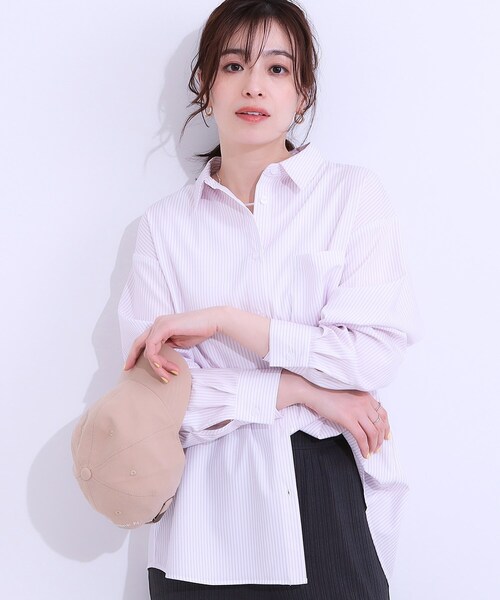 SHOO・LA・RUE(シューラルー)の「【ひんやり/UV/吸水速乾/洗濯後しわになりにくい】ラッシュガードにもなる ストライプ前開きシャツ(シャツ/ブラウス・レディース・グリーン系3/ネイビー系2/サックスブルー系2/ピンク系3・01/02/03/04)」の4枚目の写真