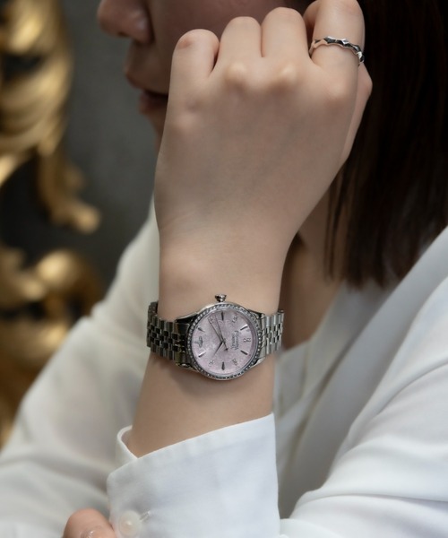 Vivienne Westwood(ヴィヴィアンウエストウッド)の「「Vivienne Westwood/ヴィヴィアン・ウエストウッド」リトル ウォレス - レディース シルバー ブレスレット(アナログ腕時計・レディース・シルバー系/シルバー系1・32mm)」の10枚目の写真