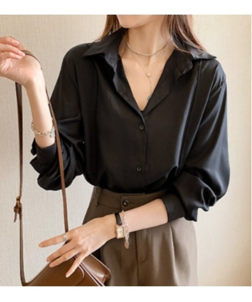 LAUTRE COTE(ロウトレコウト)の「レギュラーカラーシャツ(シャツ/ブラウス・レディース・ホワイト/ブラック/ブルー・LARGE/MEDIUM/X-LARGE)」の11枚目の写真